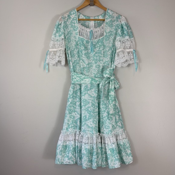no labels / handmade Dresses & Skirts - Country‎ Western Puff Sleeve 60s 70s Vintage Full Circle Skirt Prairie Dress S/M